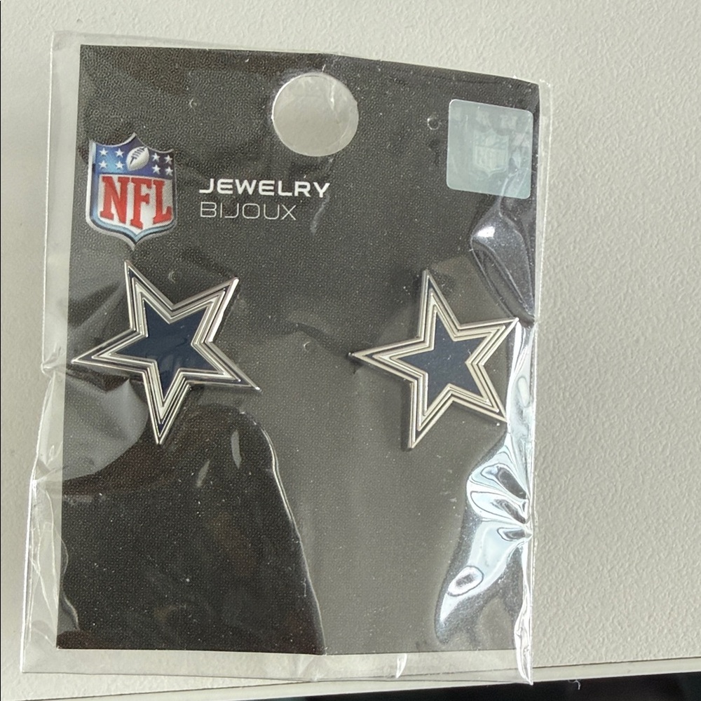 Brand New Dallas Cowboys Star Earrings